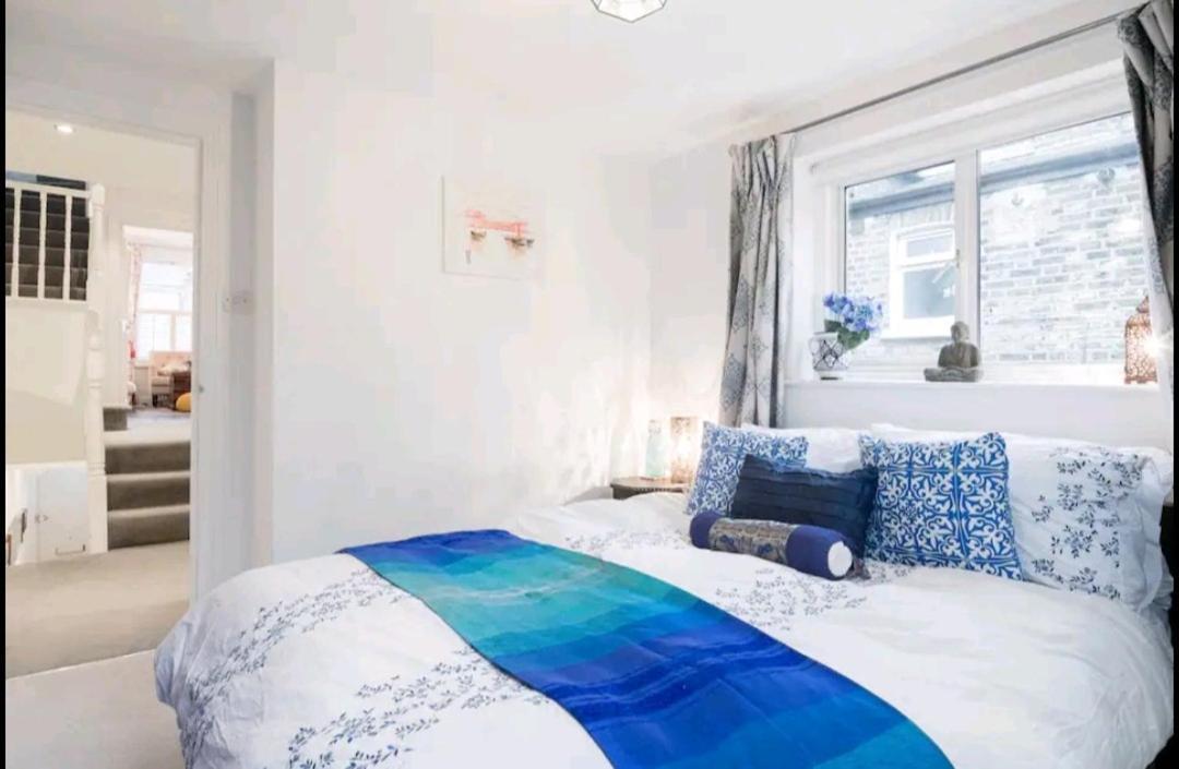 לונדון Stylish Room With Private Bath & Terrace In Super Central Clapham Junction Minutes From Victoria, Waterloo מראה חיצוני תמונה