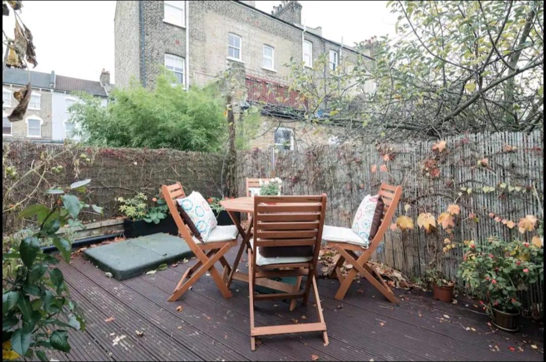 לונדון Stylish Room With Private Bath & Terrace In Super Central Clapham Junction Minutes From Victoria, Waterloo מראה חיצוני תמונה